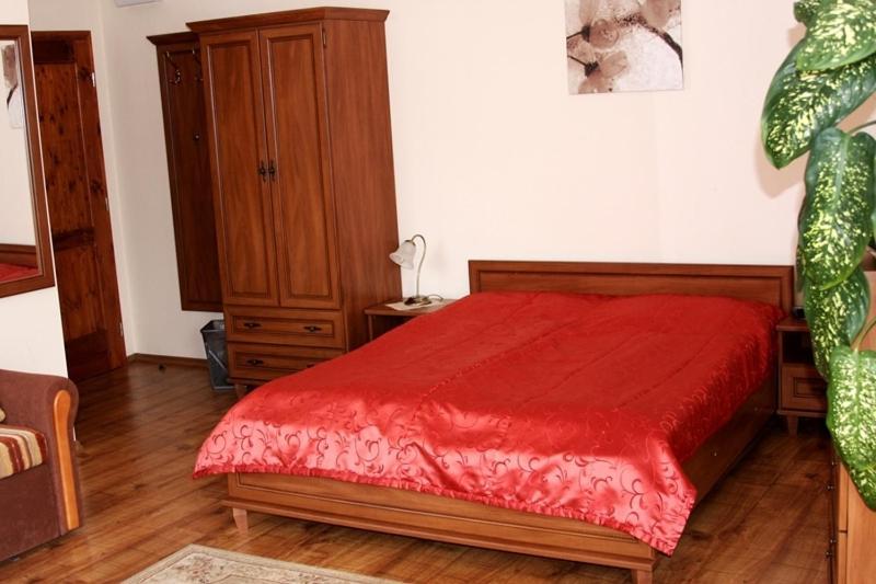 Olymp Penzion Révkomárom Szoba fotó