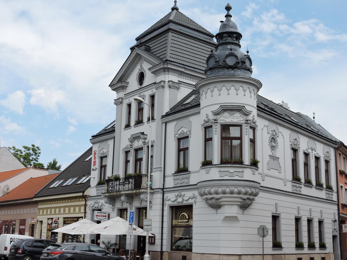 Olymp Penzion Révkomárom Kültér fotó